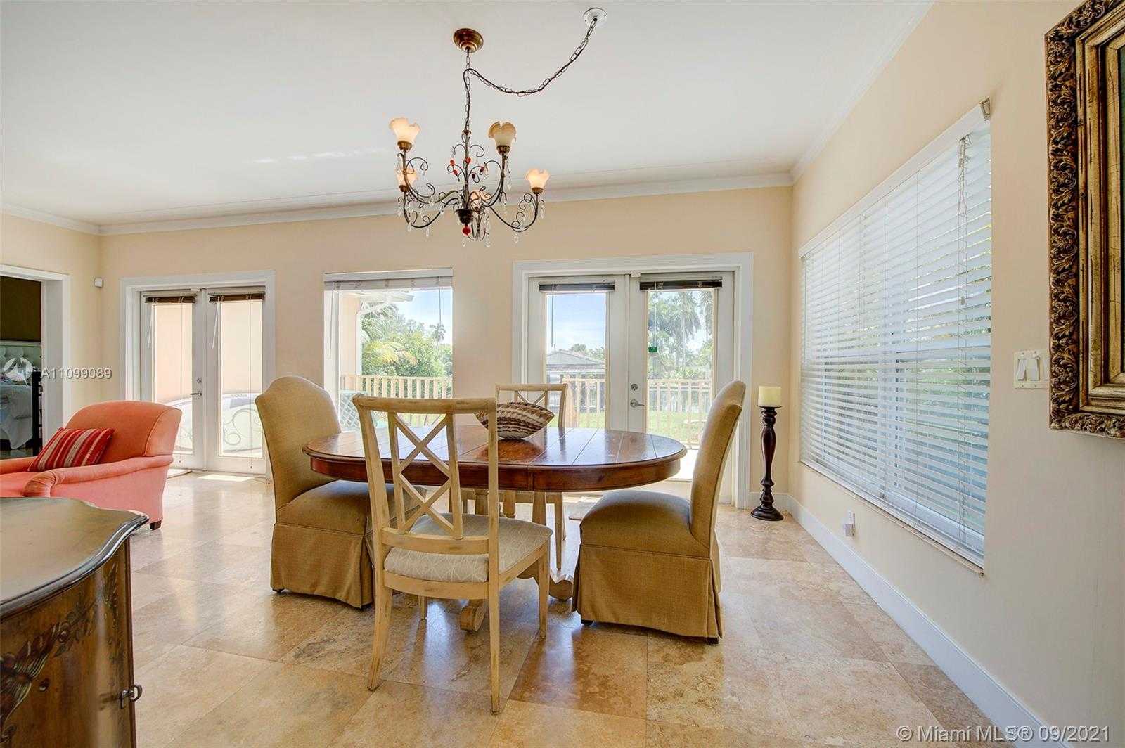 Small Image of 510 SOUTH SHORE DR, Miami Beach Number 9