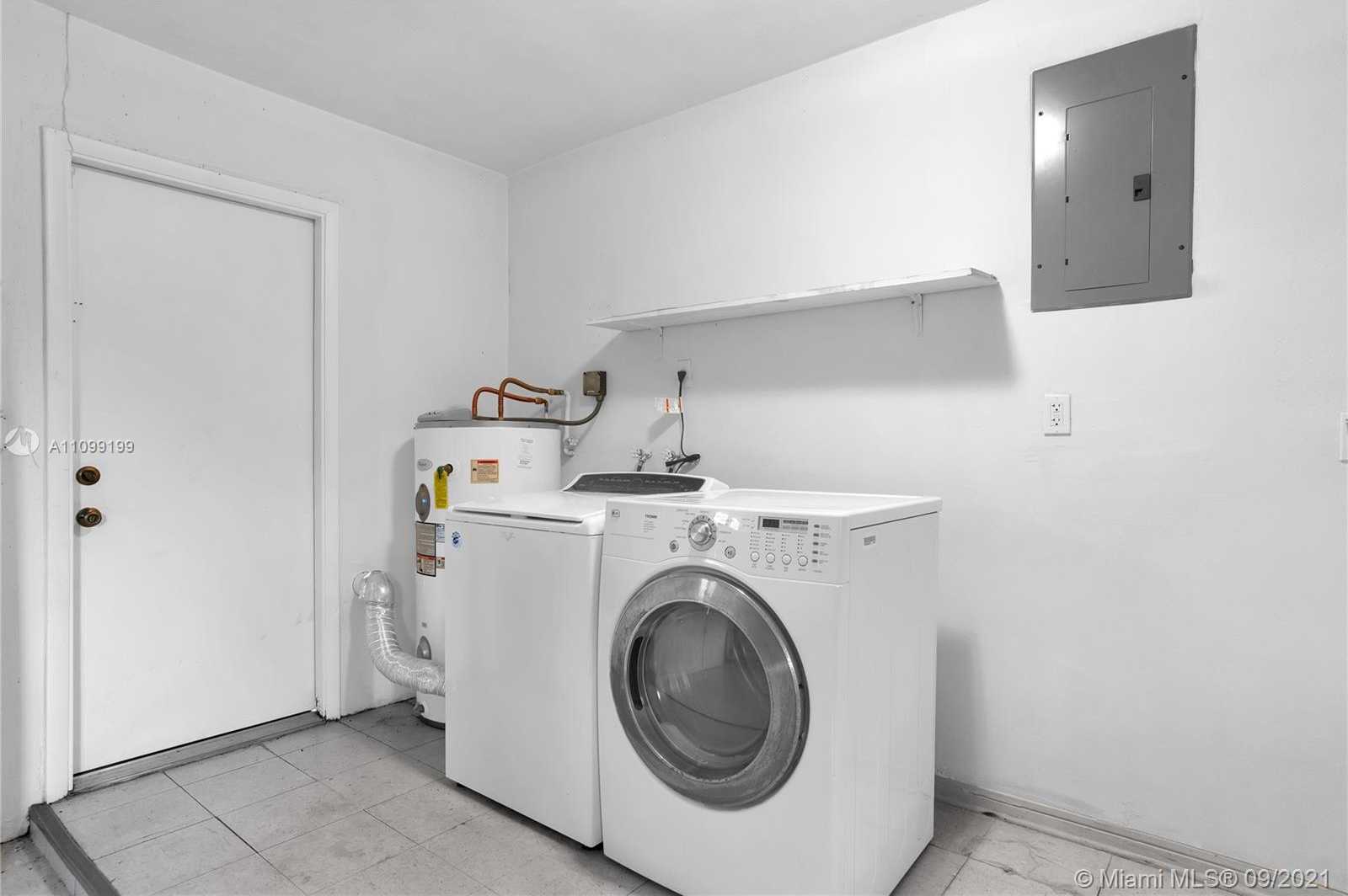 Small Image of 4916 BUCHANAN ST, Hollywood Number 44