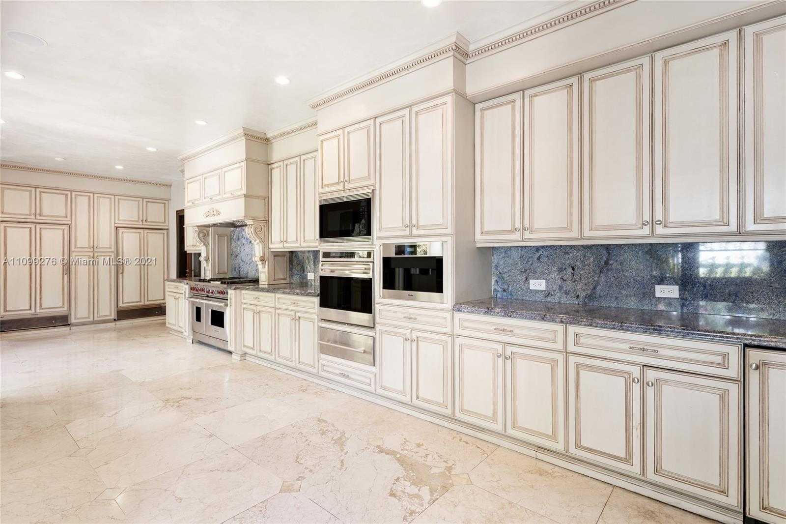 Small Image of 6300 NORTH BAY RD, Miami Beach Number 14