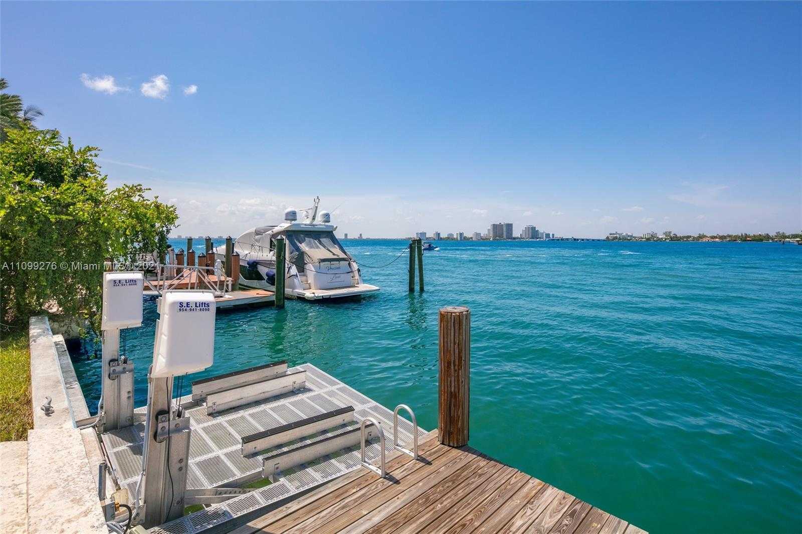 Small Image of 6300 NORTH BAY RD, Miami Beach Number 22
