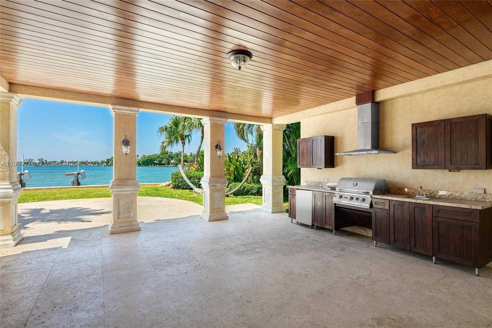 Small Image of 6300 NORTH BAY RD, Miami Beach Number 25