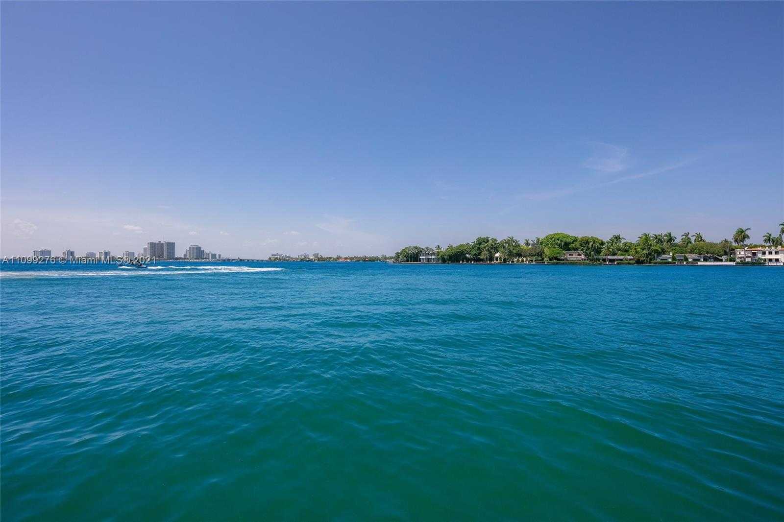 Small Image of 6300 NORTH BAY RD, Miami Beach Number 36