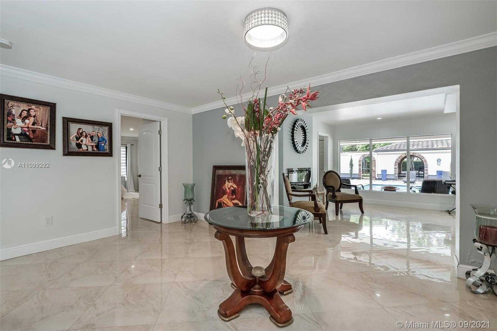 Small Image of 6401 SOUTH WEST 82ND AVE, Miami Number 10