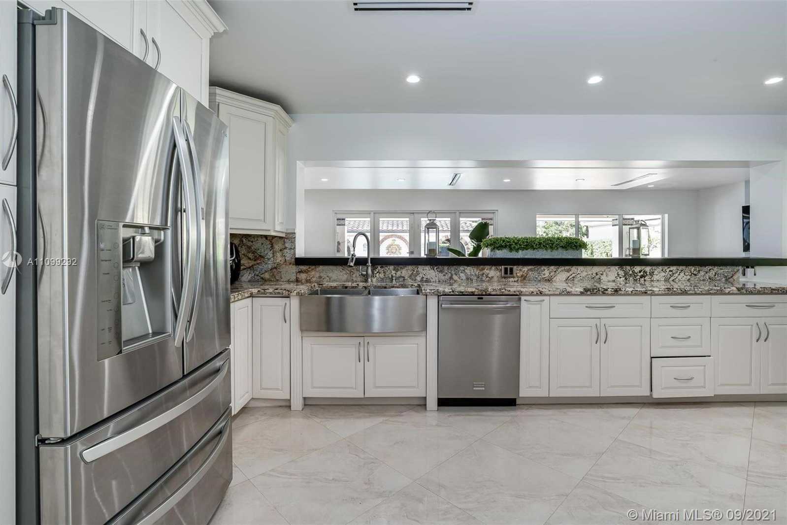 Small Image of 6401 SOUTH WEST 82ND AVE, Miami Number 14