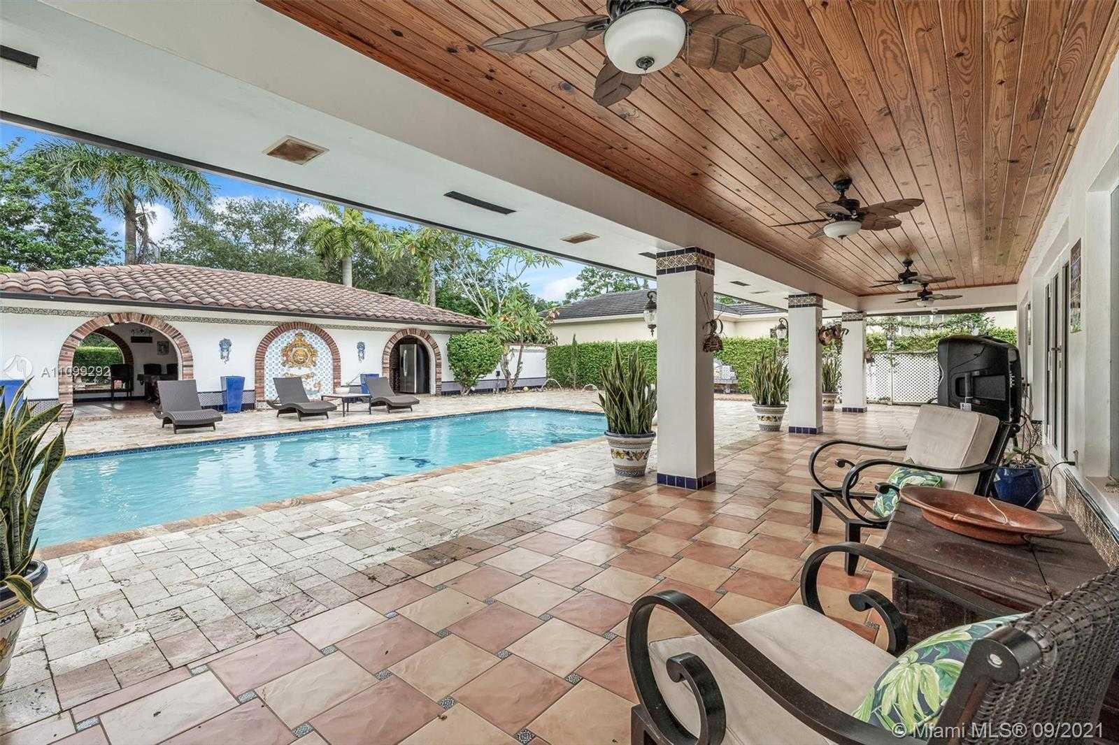 Small Image of 6401 SOUTH WEST 82ND AVE, Miami Number 24