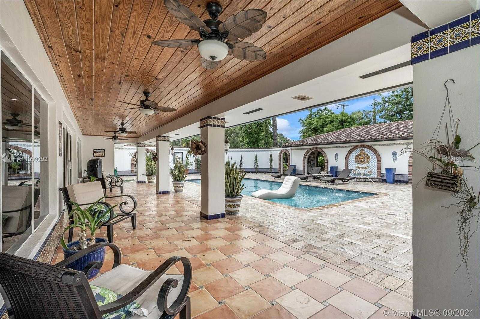 Small Image of 6401 SOUTH WEST 82ND AVE, Miami Number 25