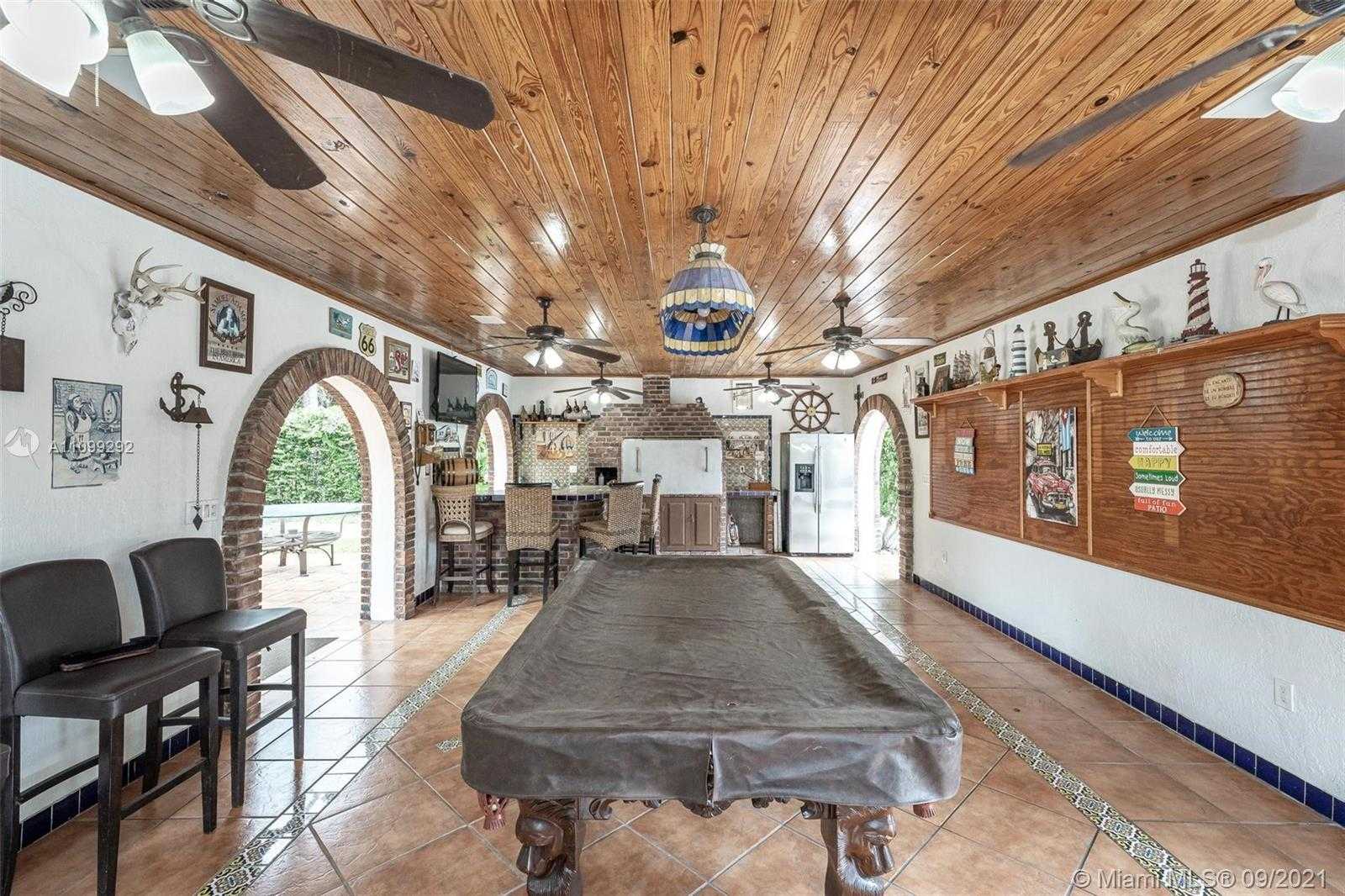 Small Image of 6401 SOUTH WEST 82ND AVE, Miami Number 29