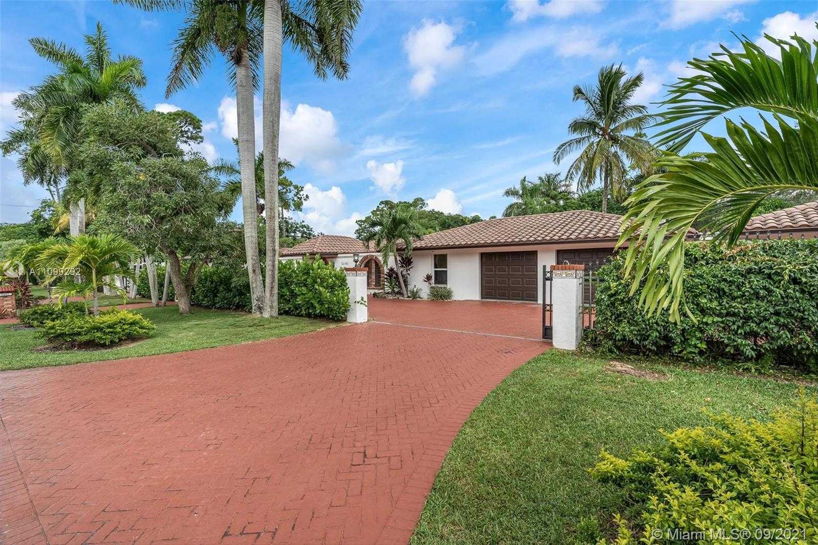 Small Image of 6401 SOUTH WEST 82ND AVE, Miami Number 3