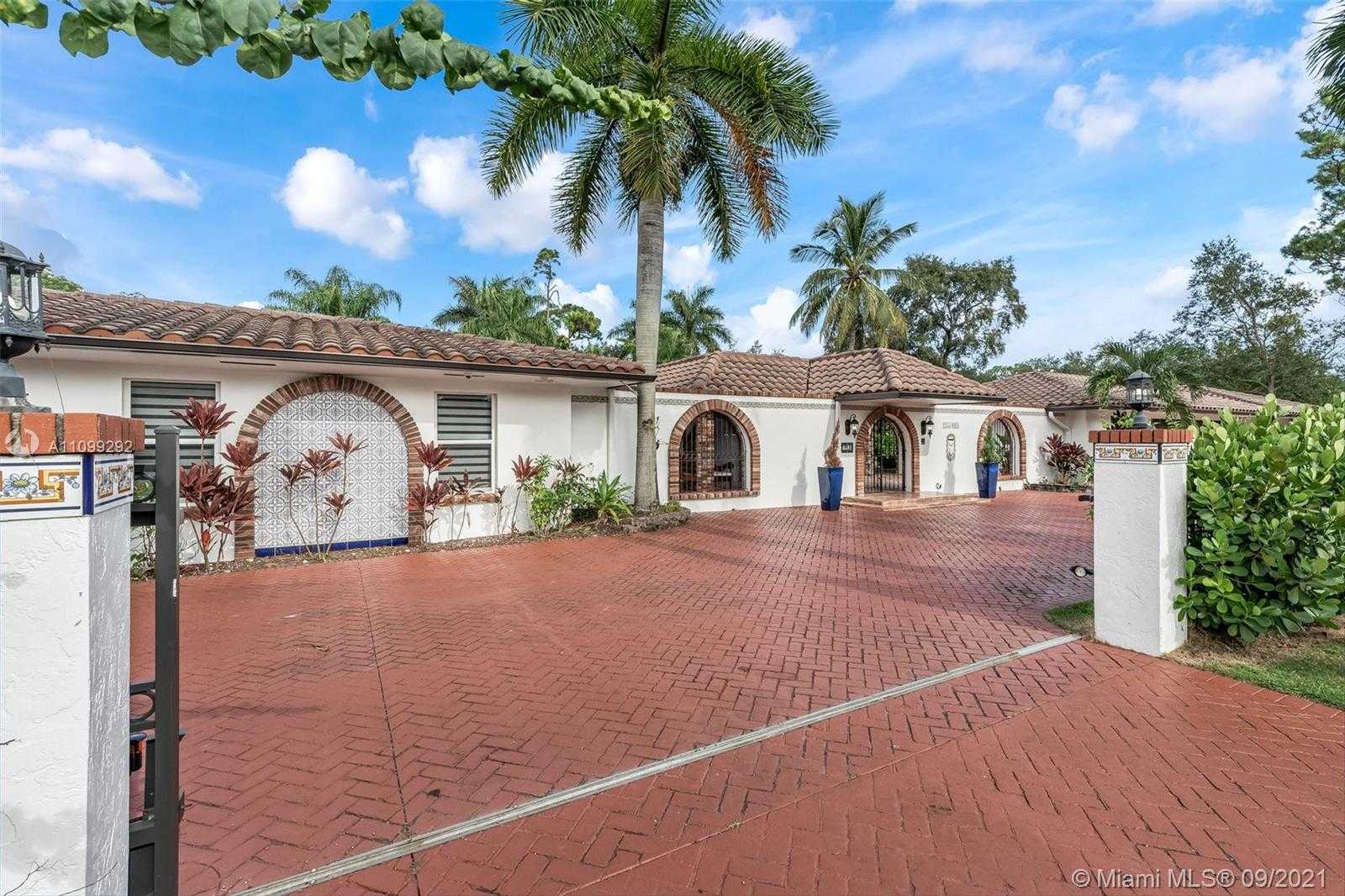 Small Image of 6401 SOUTH WEST 82ND AVE, Miami Number 4