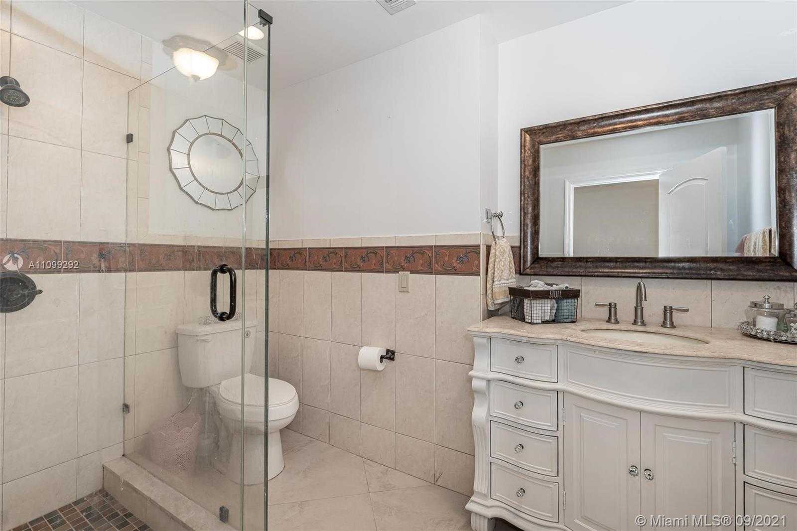Small Image of 6401 SOUTH WEST 82ND AVE, Miami Number 40