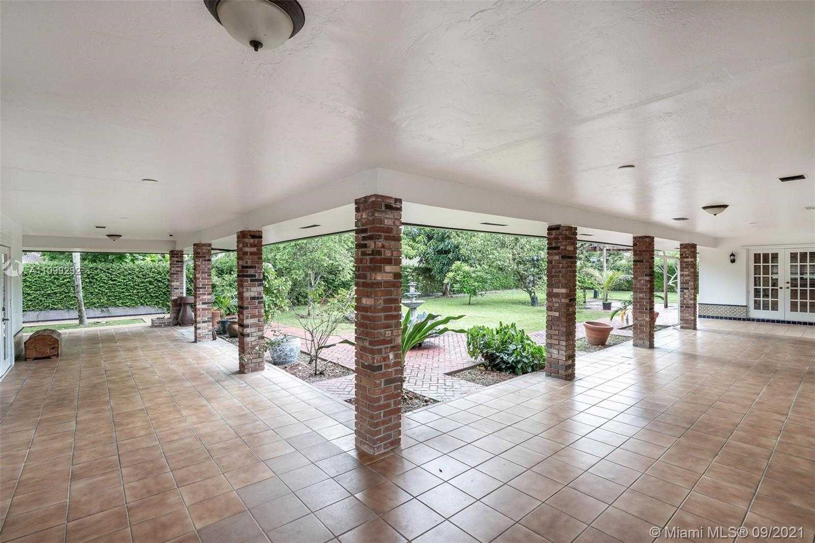 Small Image of 6401 SOUTH WEST 82ND AVE, Miami Number 43