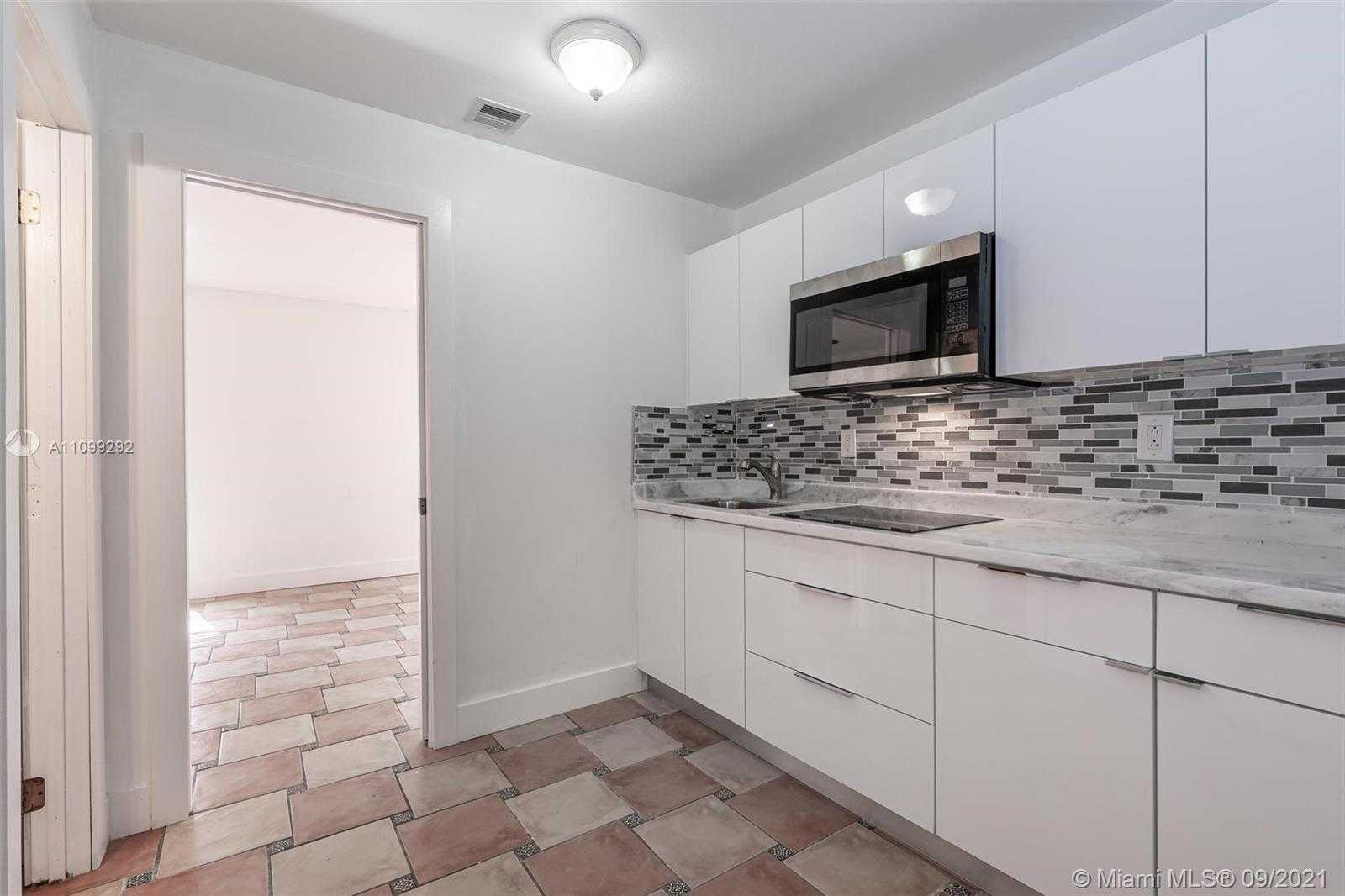 Small Image of 6401 SOUTH WEST 82ND AVE, Miami Number 46