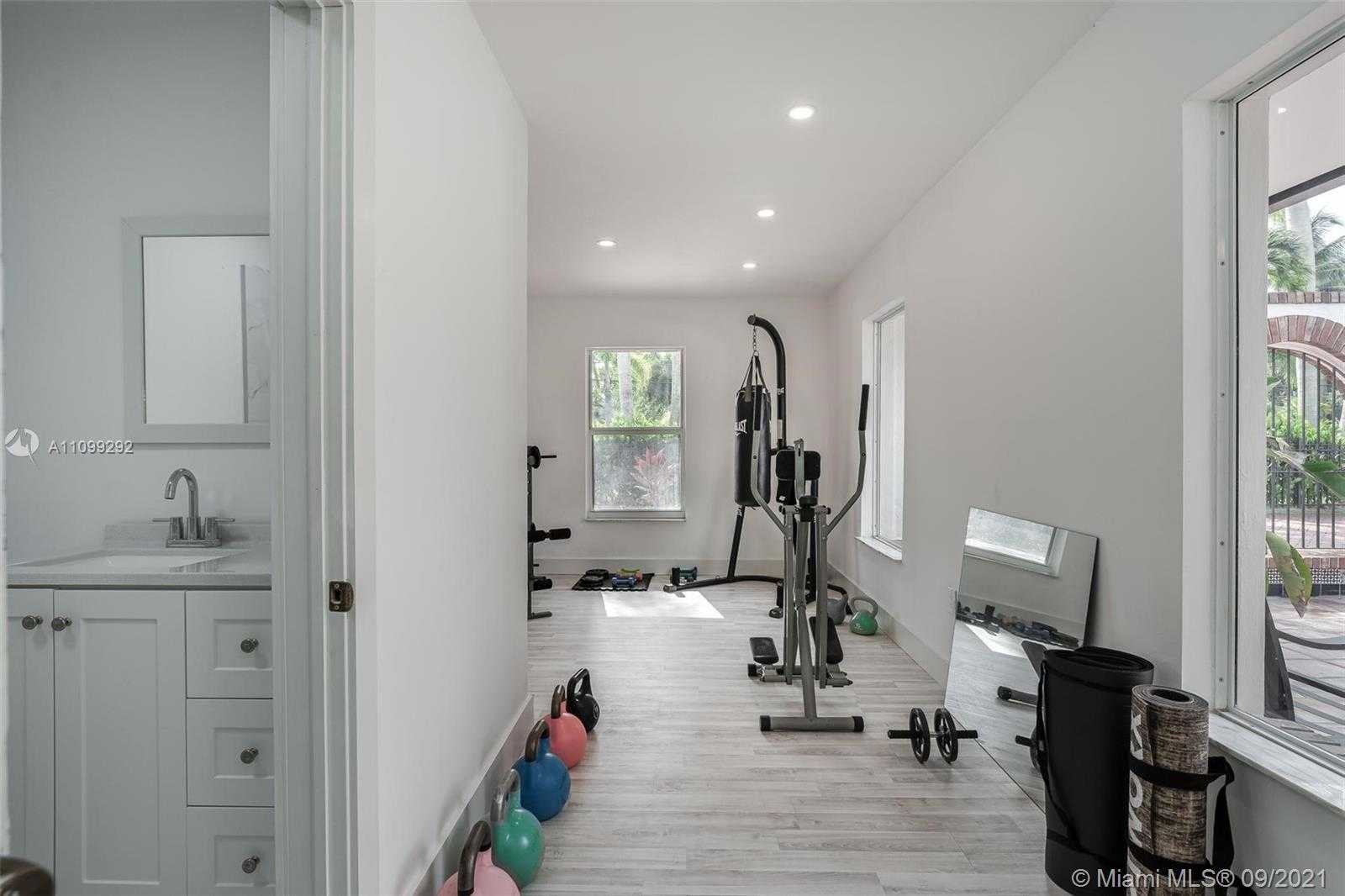 Small Image of 6401 SOUTH WEST 82ND AVE, Miami Number 51