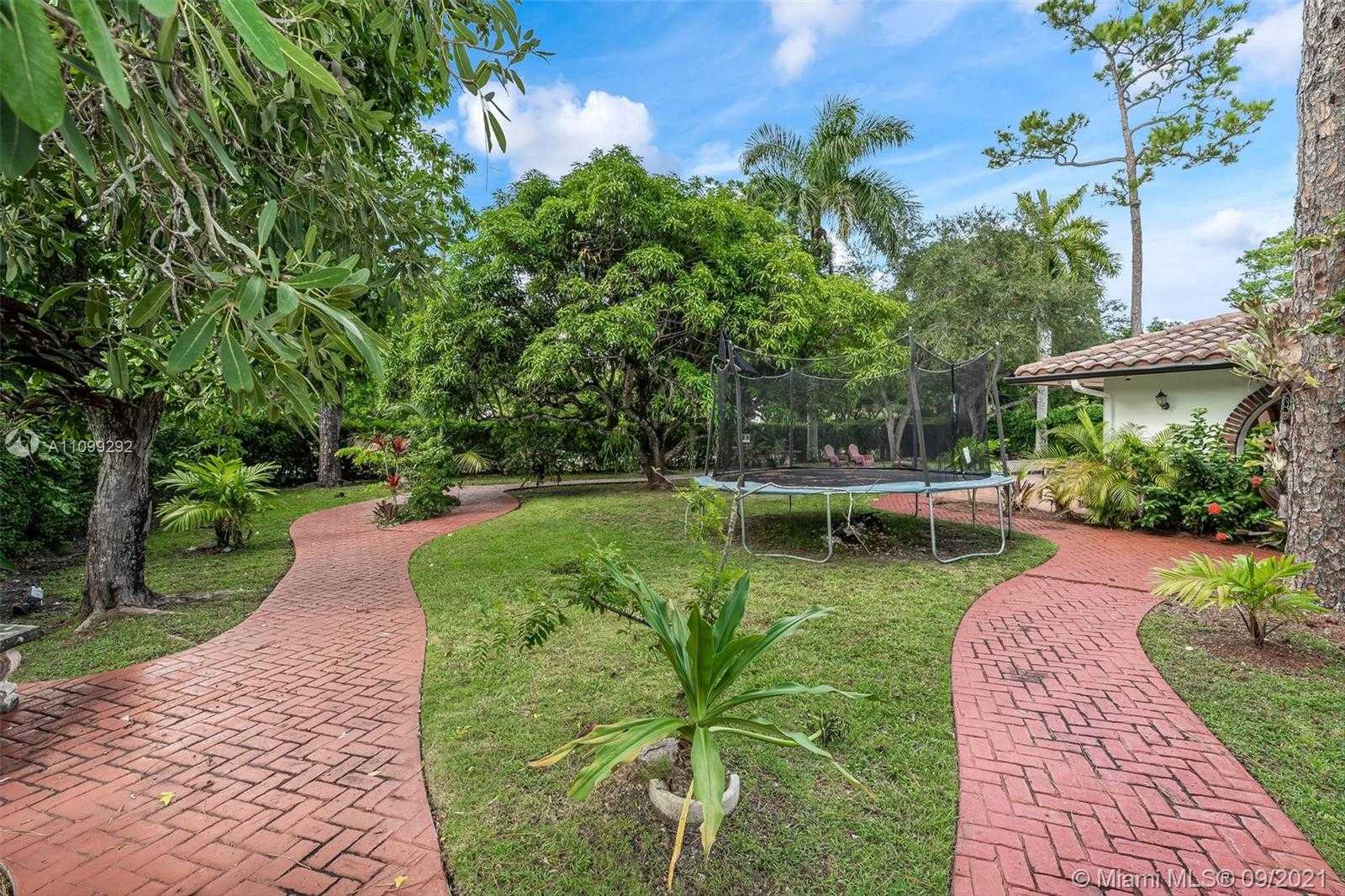 Small Image of 6401 SOUTH WEST 82ND AVE, Miami Number 55