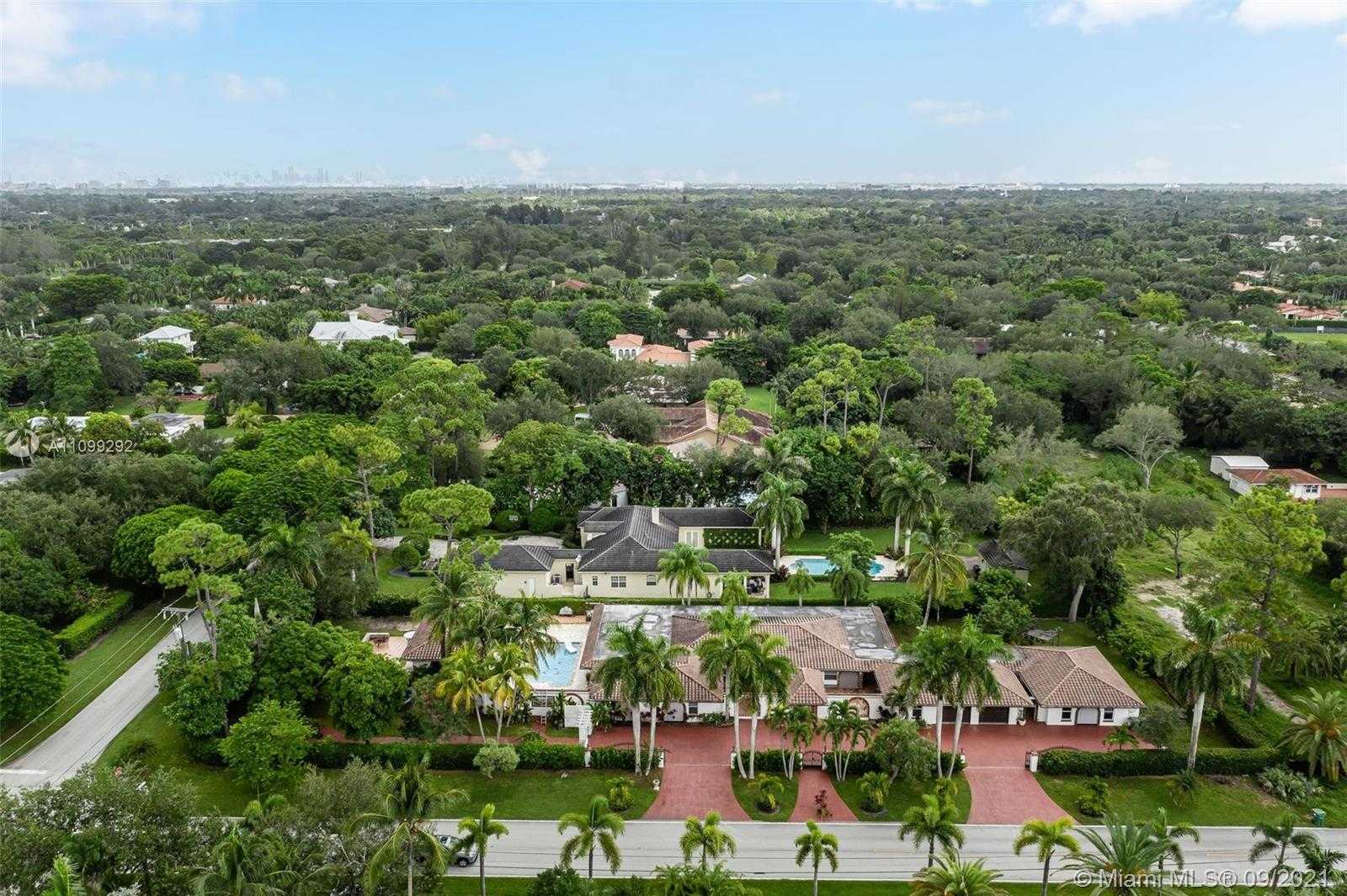 Small Image of 6401 SOUTH WEST 82ND AVE, Miami Number 63