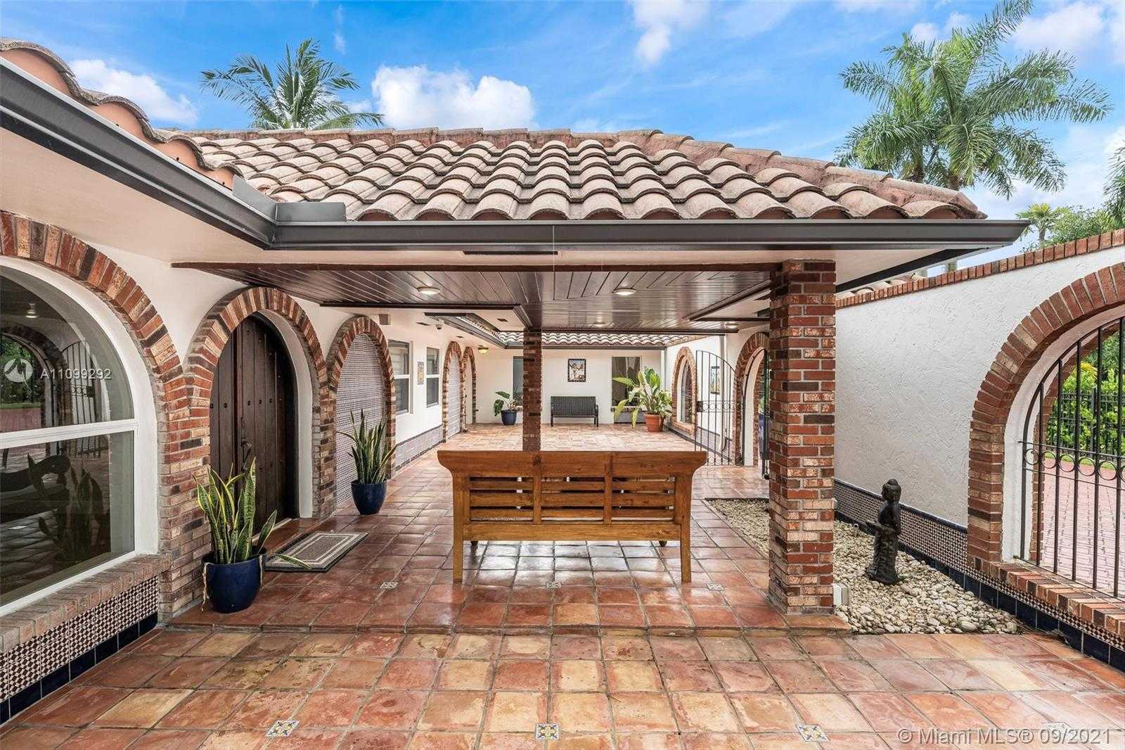 Small Image of 6401 SOUTH WEST 82ND AVE, Miami Number 7