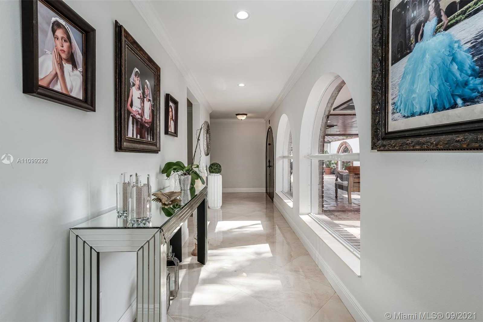 Small Image of 6401 SOUTH WEST 82ND AVE, Miami Number 9