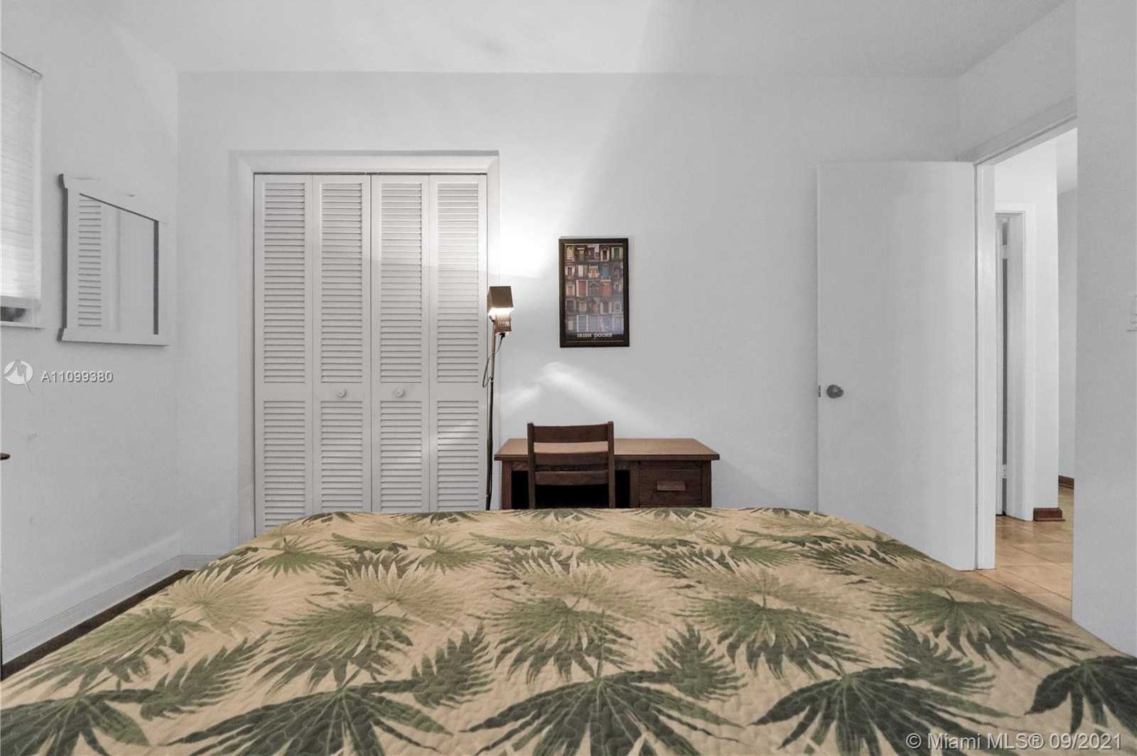Small Image of 10045 SOUTH WEST 136TH ST, Miami Number 16