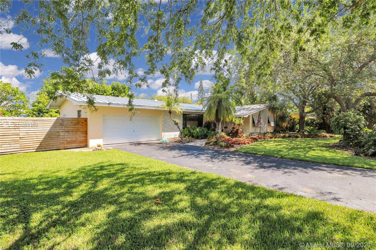 Small Image of 10045 SOUTH WEST 136TH ST, Miami Number 27