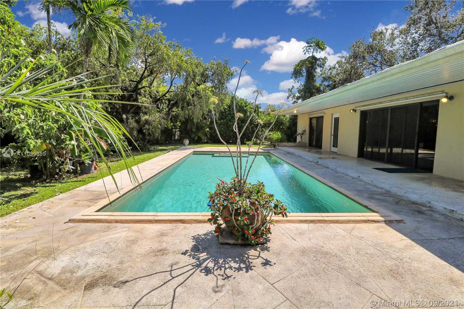 Small Image of 10045 SOUTH WEST 136TH ST, Miami Number 3