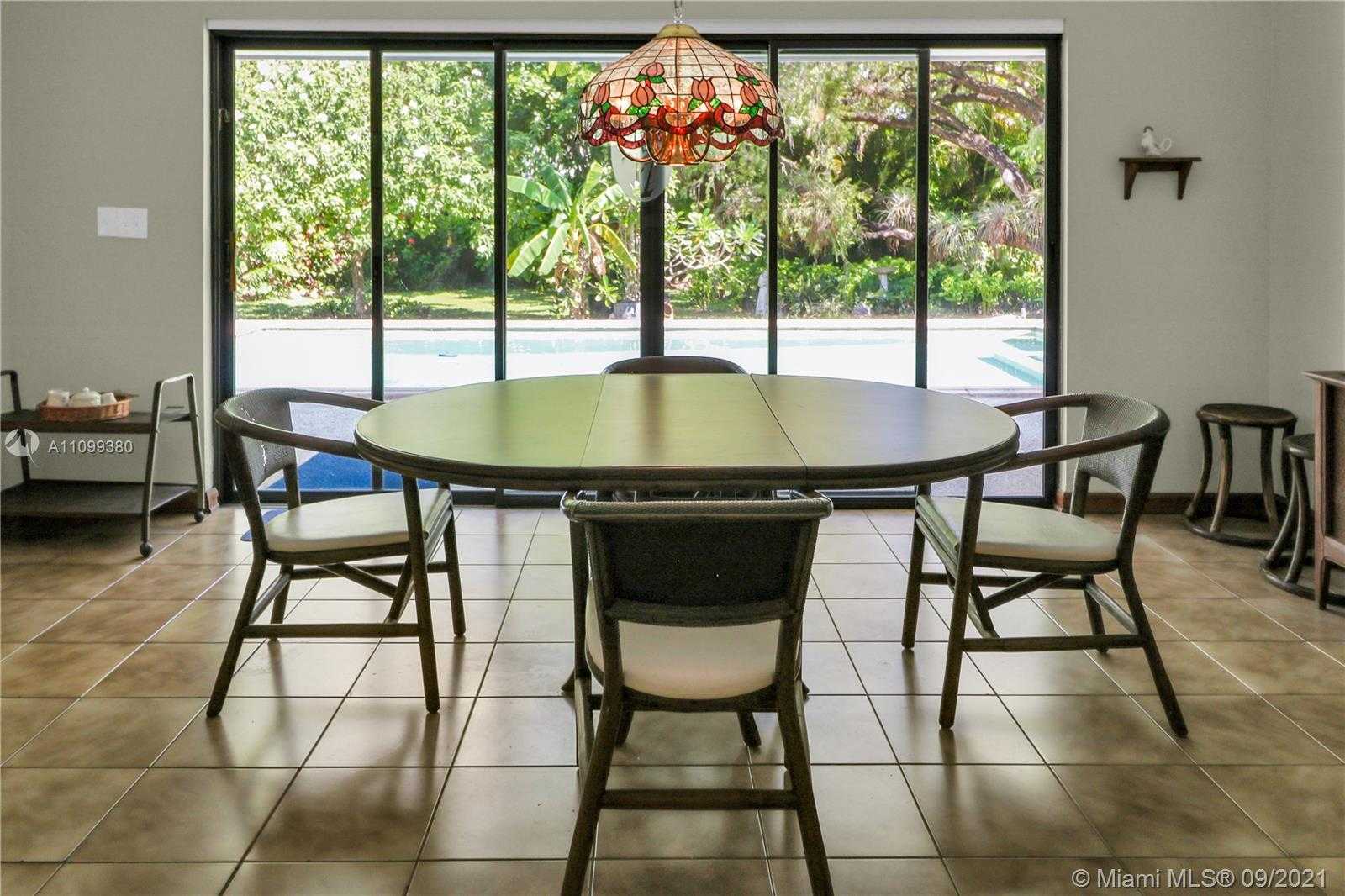Small Image of 10045 SOUTH WEST 136TH ST, Miami Number 9