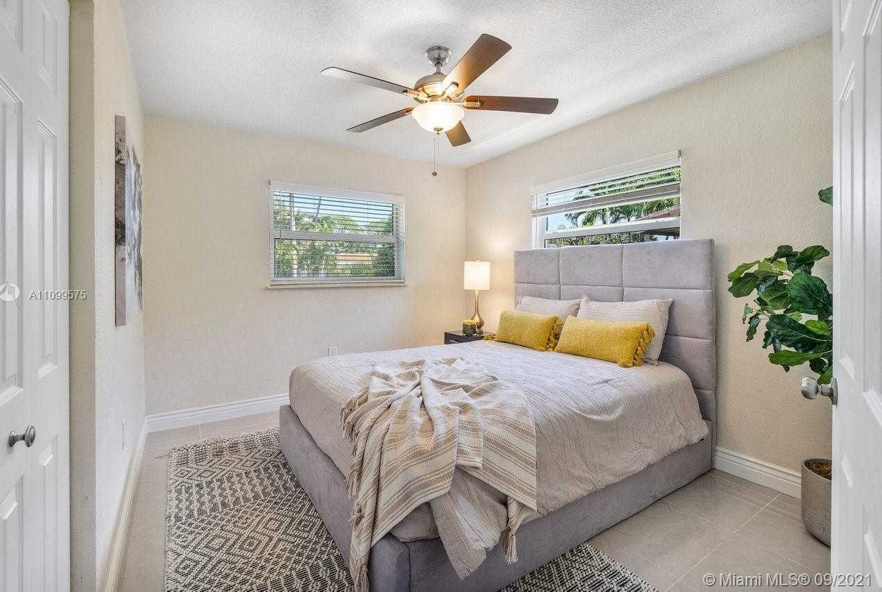Small Image of 1944 NORTH EAST 26TH DR, Wilton Manors Number 13