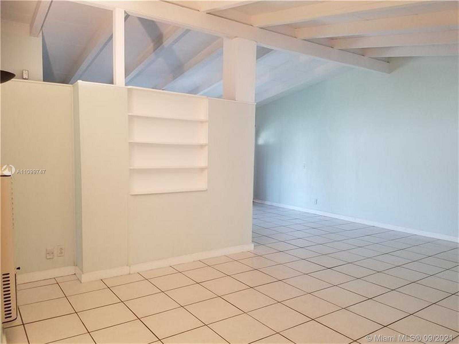 Small Image of 2406 BIMINI LN, Fort Lauderdale Number 11