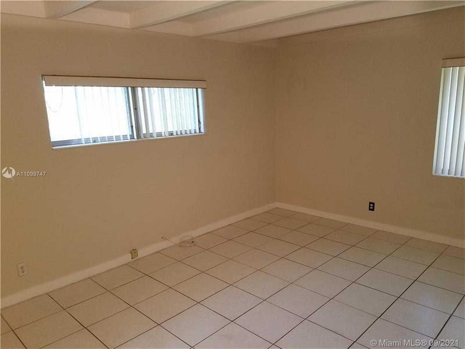 Small Image of 2406 BIMINI LN, Fort Lauderdale Number 13
