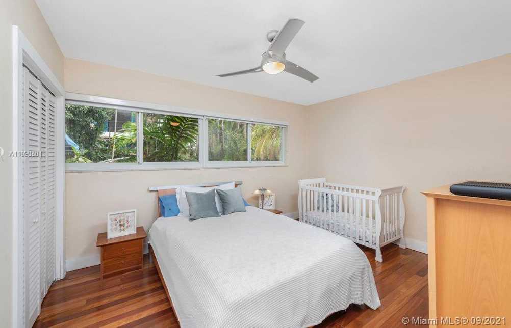Small Image of 1271 97TH ST, Bay Harbor Islands Number 26