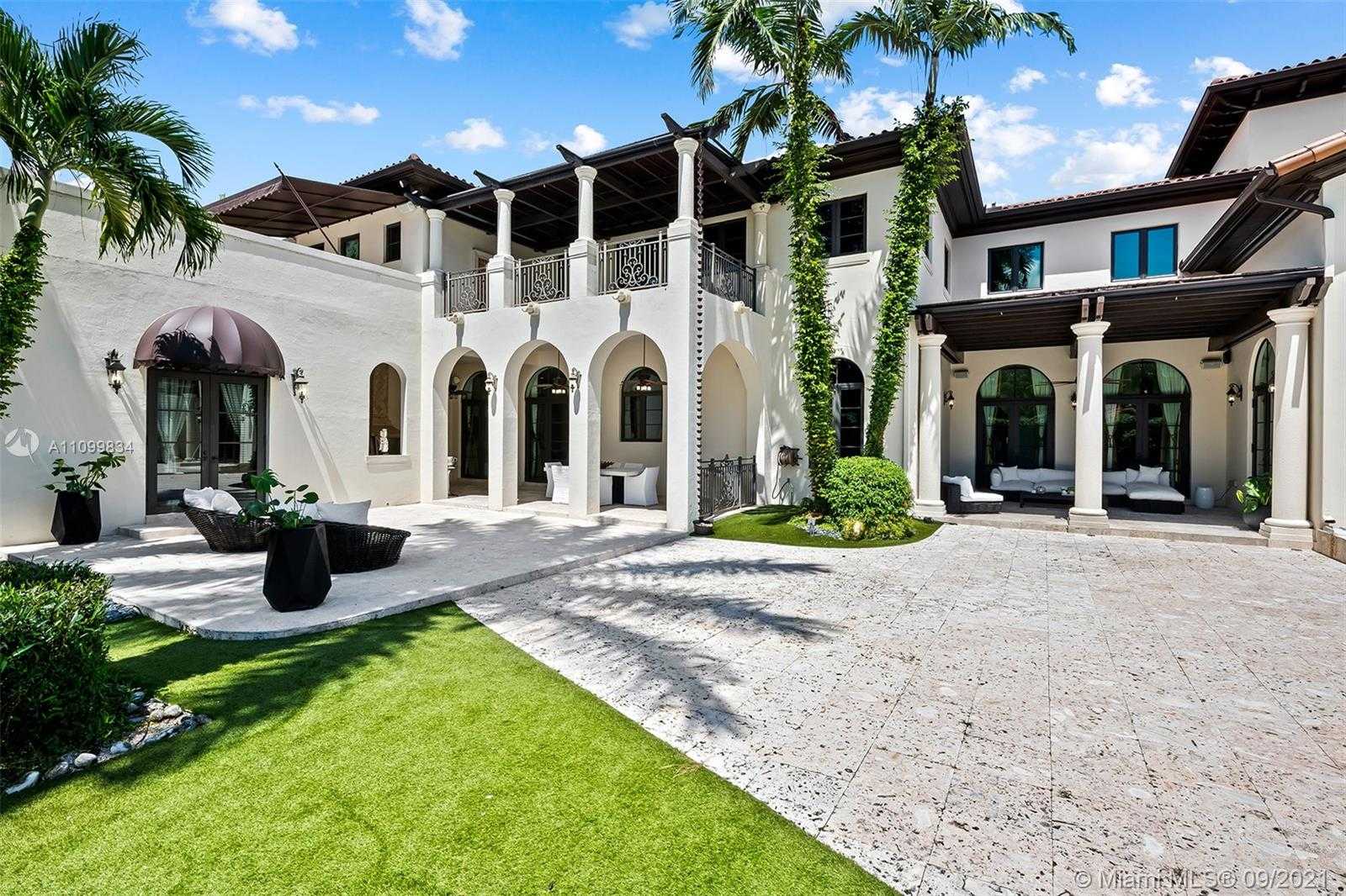 Small Image of 6710 SOUTH WEST 120TH ST, Pinecrest Number 28