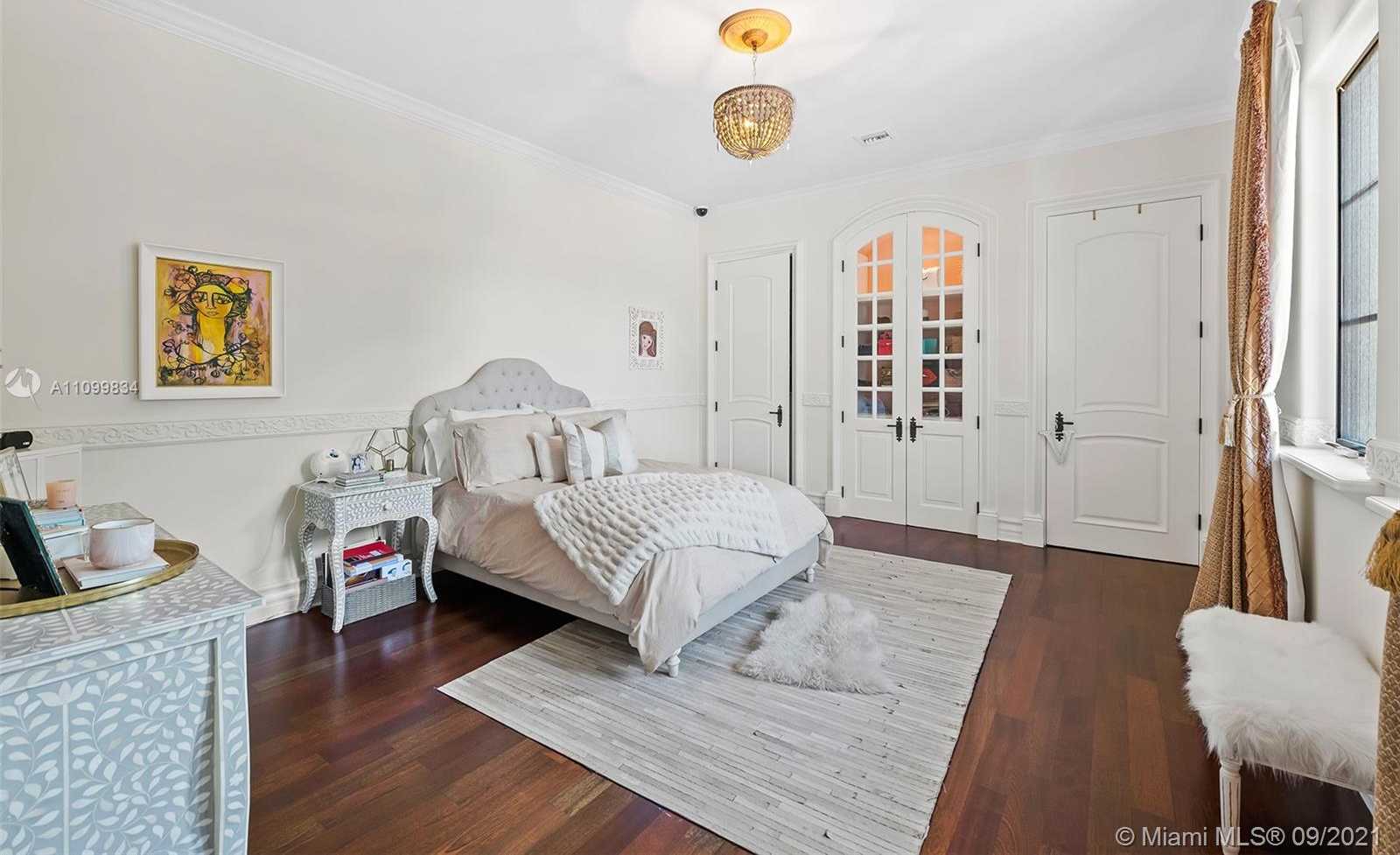 Small Image of 6710 SOUTH WEST 120TH ST, Pinecrest Number 47