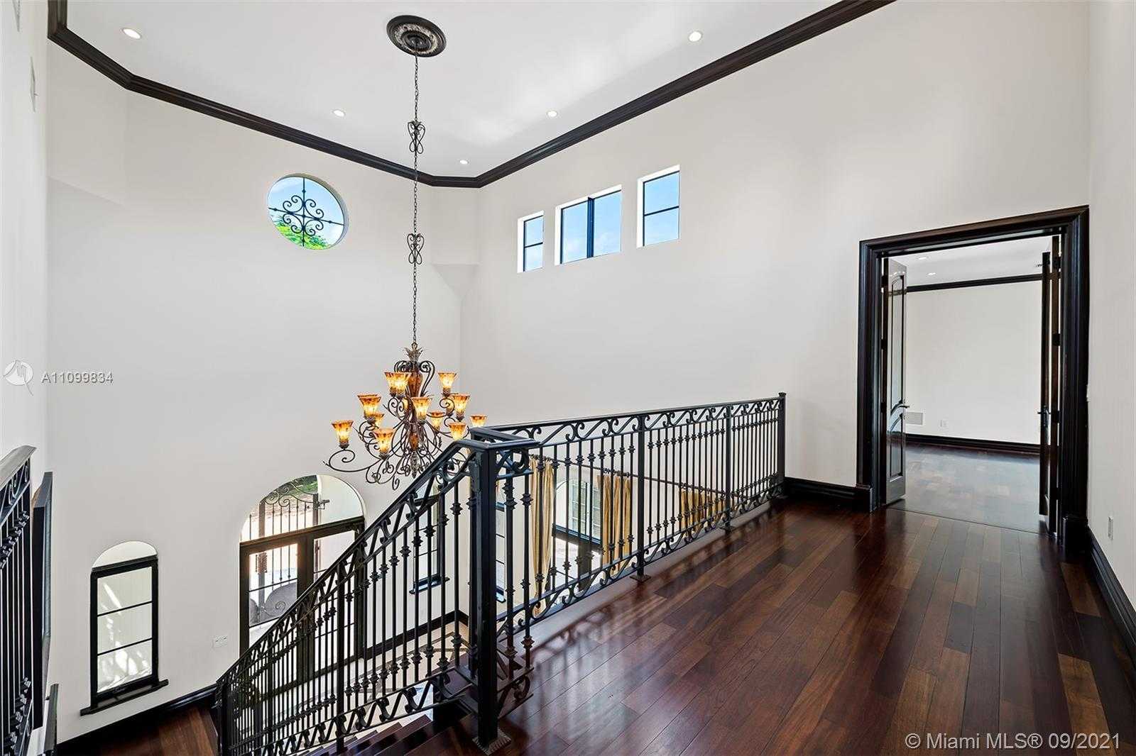 Small Image of 6710 SOUTH WEST 120TH ST, Pinecrest Number 53