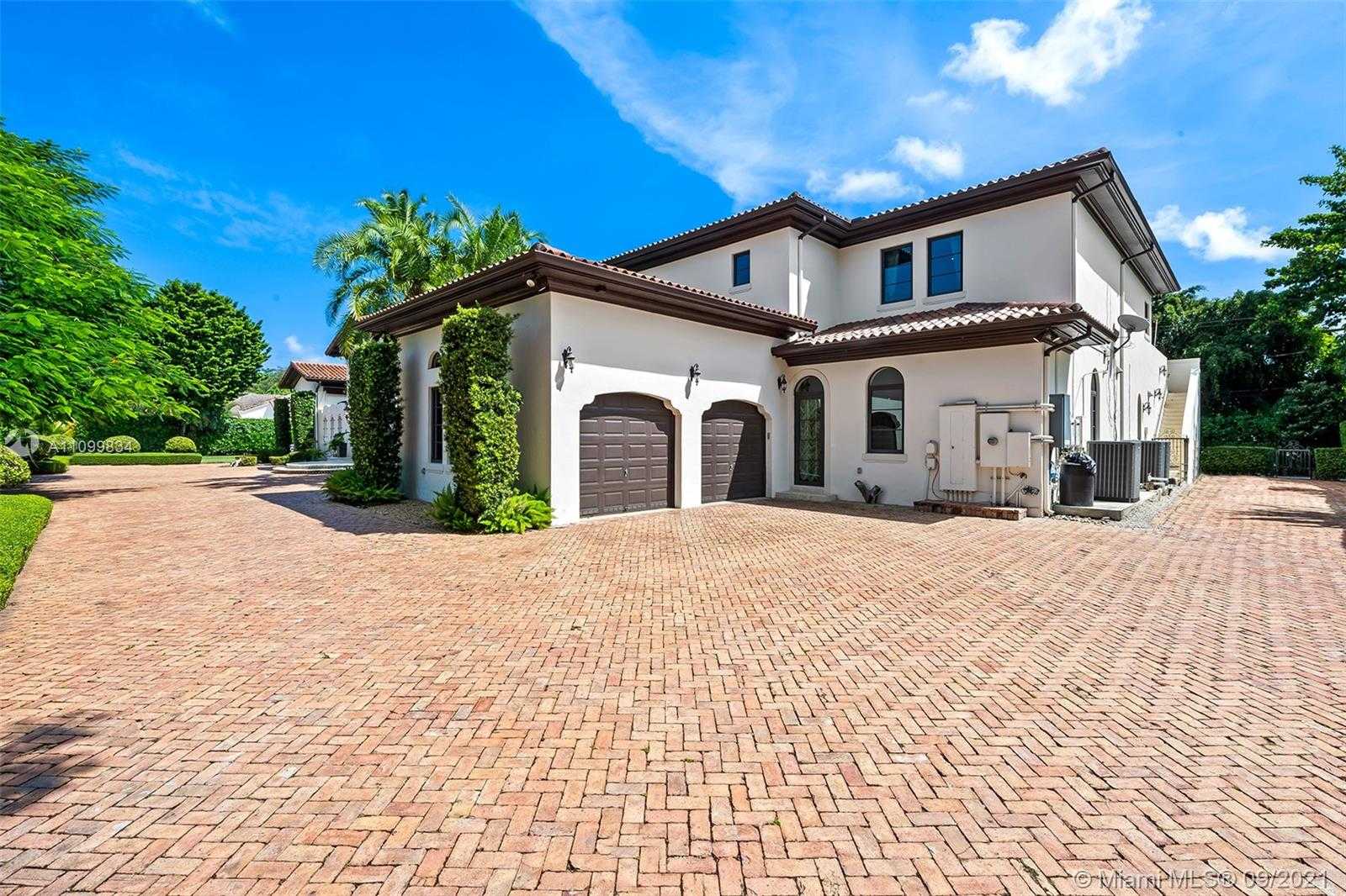 Small Image of 6710 SOUTH WEST 120TH ST, Pinecrest Number 7