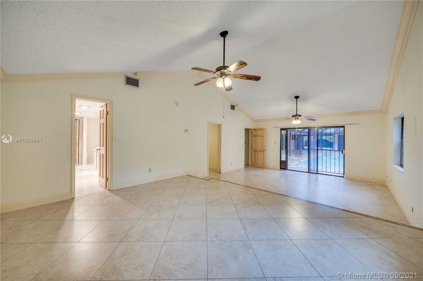 Small Image of 11050 SOUTH WEST 57TH ST, Davie Number 22