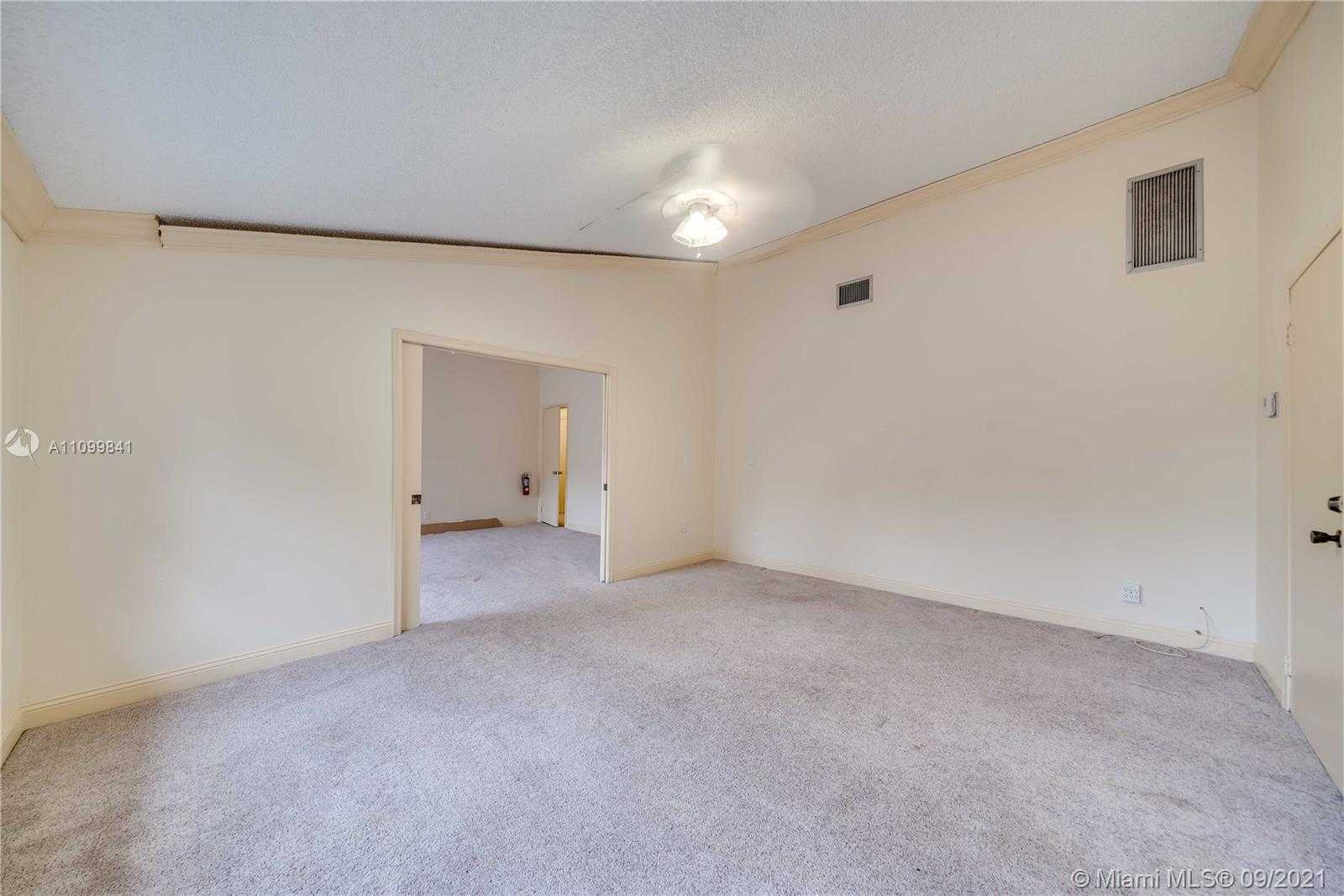Small Image of 11050 SOUTH WEST 57TH ST, Davie Number 28