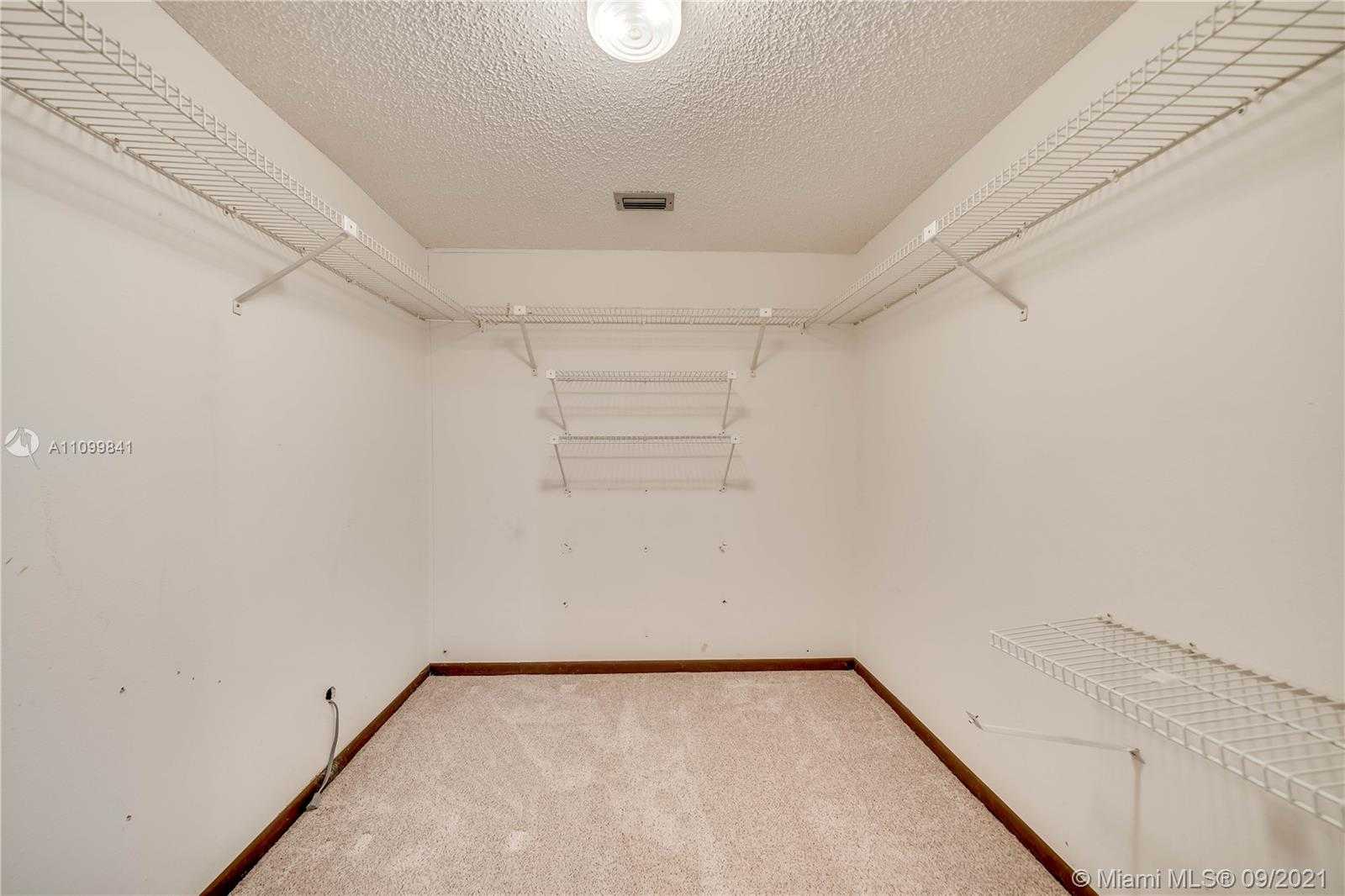 Small Image of 11050 SOUTH WEST 57TH ST, Davie Number 30