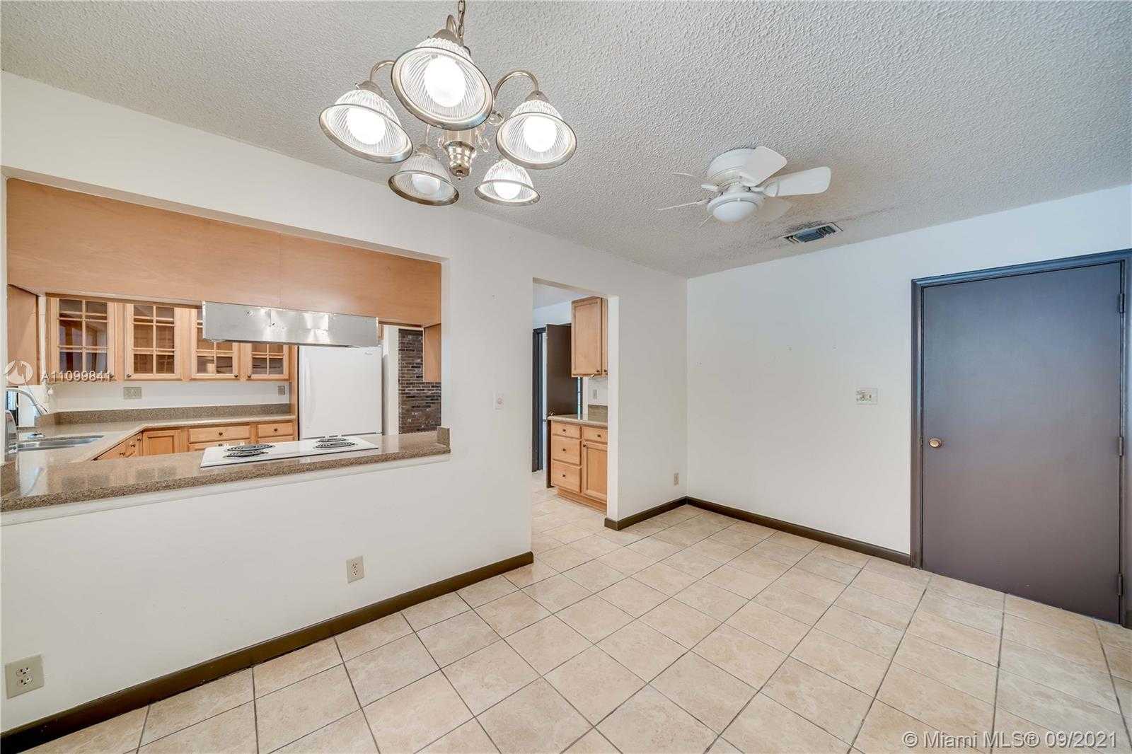 Small Image of 11050 SOUTH WEST 57TH ST, Davie Number 44