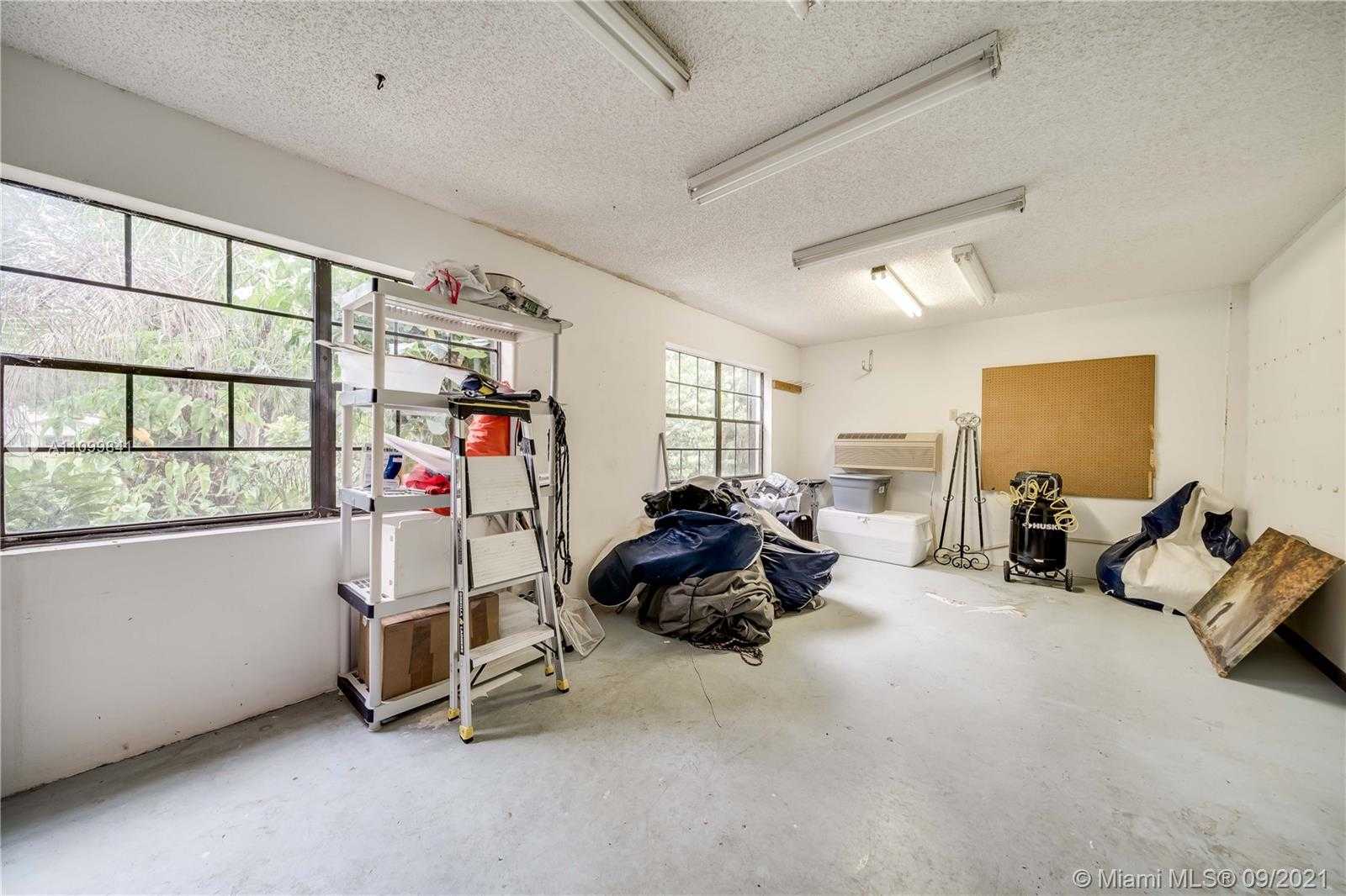 Small Image of 11050 SOUTH WEST 57TH ST, Davie Number 48