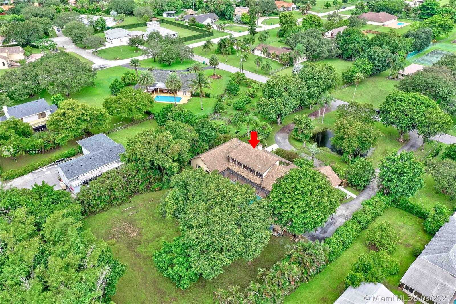 Small Image of 11050 SOUTH WEST 57TH ST, Davie Number 56