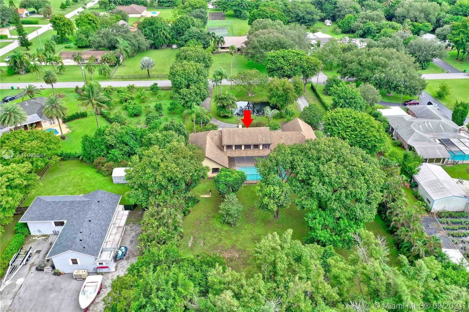 Small Image of 11050 SOUTH WEST 57TH ST, Davie Number 59