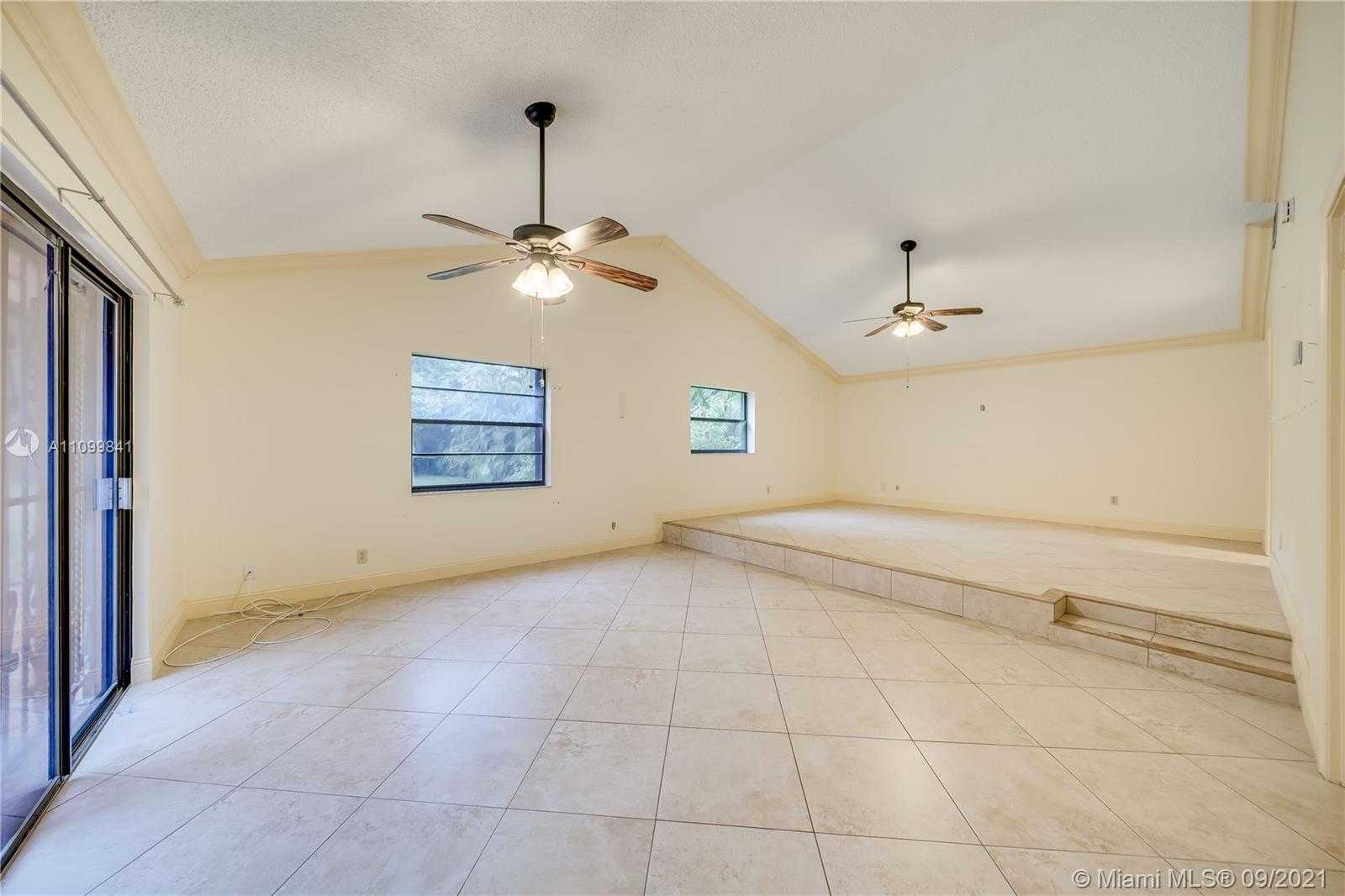Small Image of 11050 SOUTH WEST 57TH ST, Davie Number 6