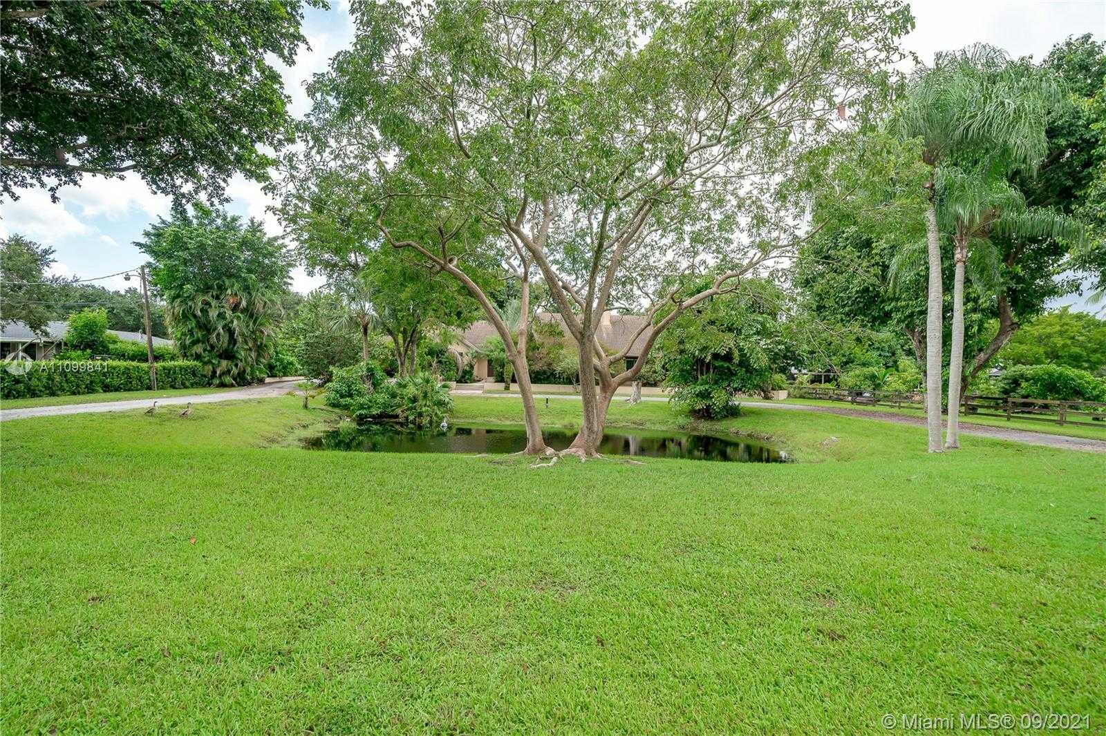 Small Image of 11050 SOUTH WEST 57TH ST, Davie Number 61