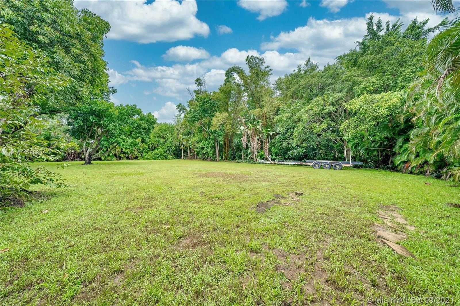 Small Image of 11050 SOUTH WEST 57TH ST, Davie Number 72