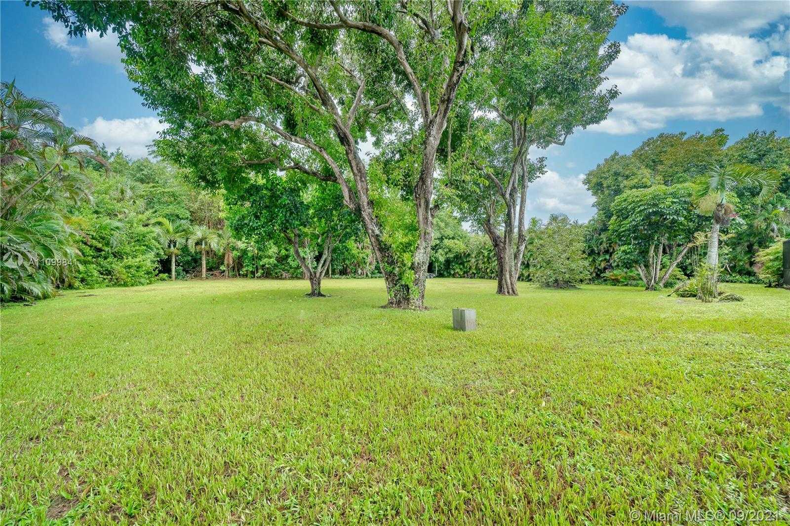 Small Image of 11050 SOUTH WEST 57TH ST, Davie Number 74