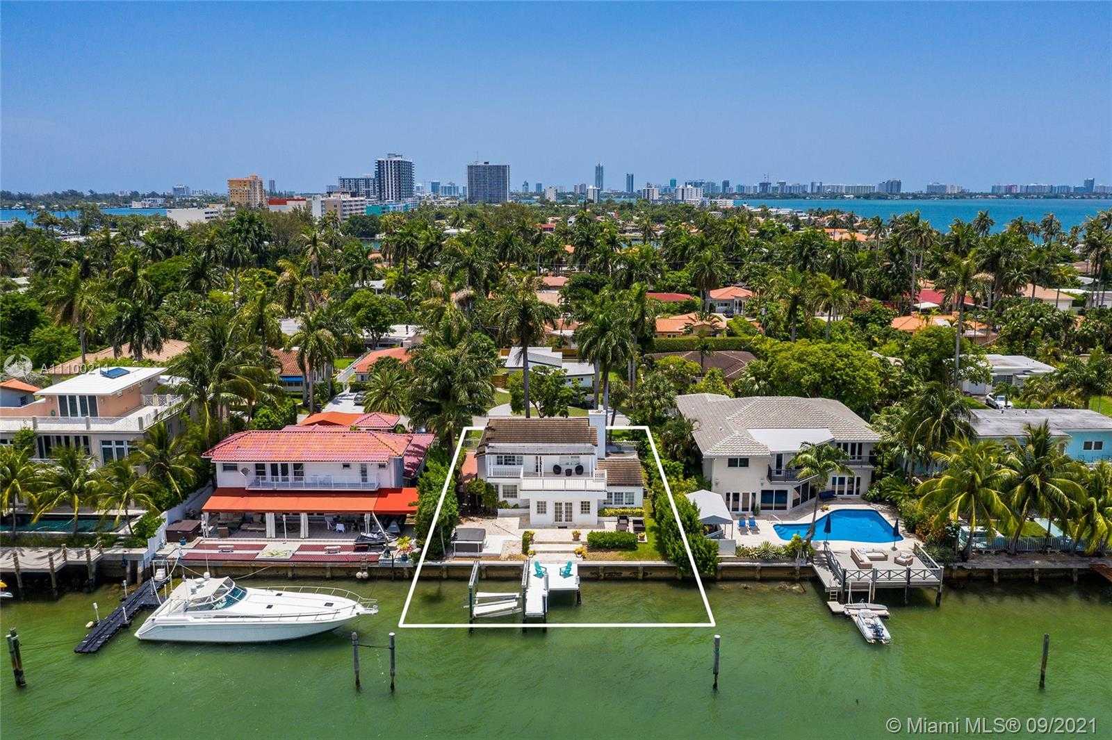 Small Image of 7530 MIAMI VIEW DR, North Bay Village Number 13