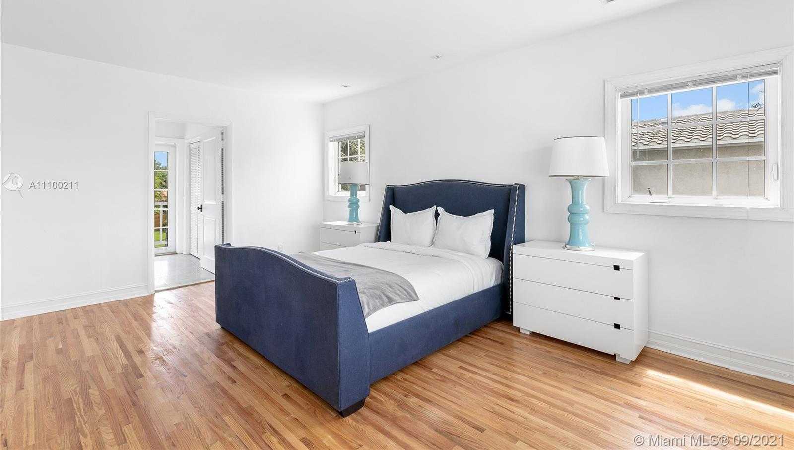 Small Image of 7530 MIAMI VIEW DR, North Bay Village Number 25