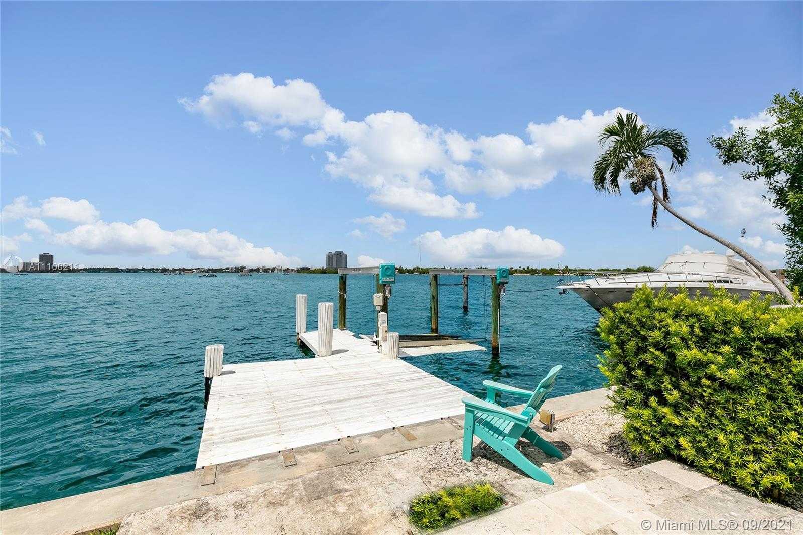 Small Image of 7530 MIAMI VIEW DR, North Bay Village Number 30