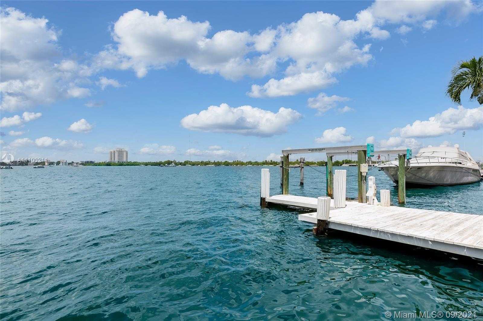 Small Image of 7530 MIAMI VIEW DR, North Bay Village Number 31