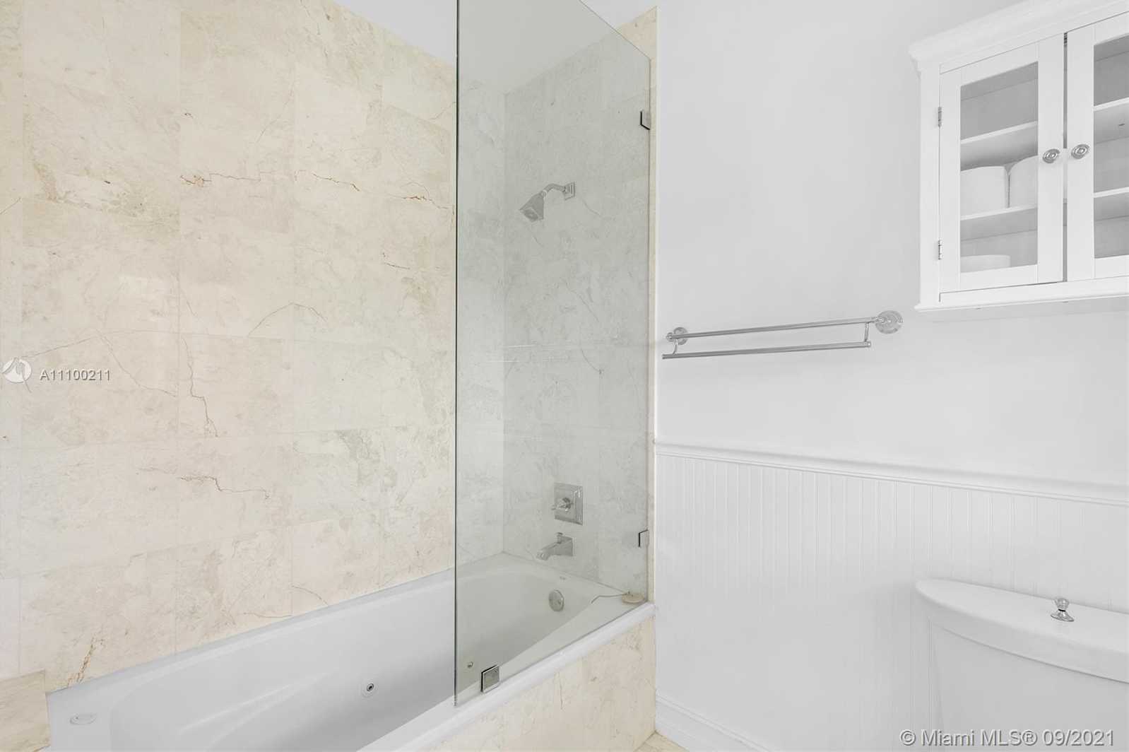Small Image of 7530 MIAMI VIEW DR, North Bay Village Number 36