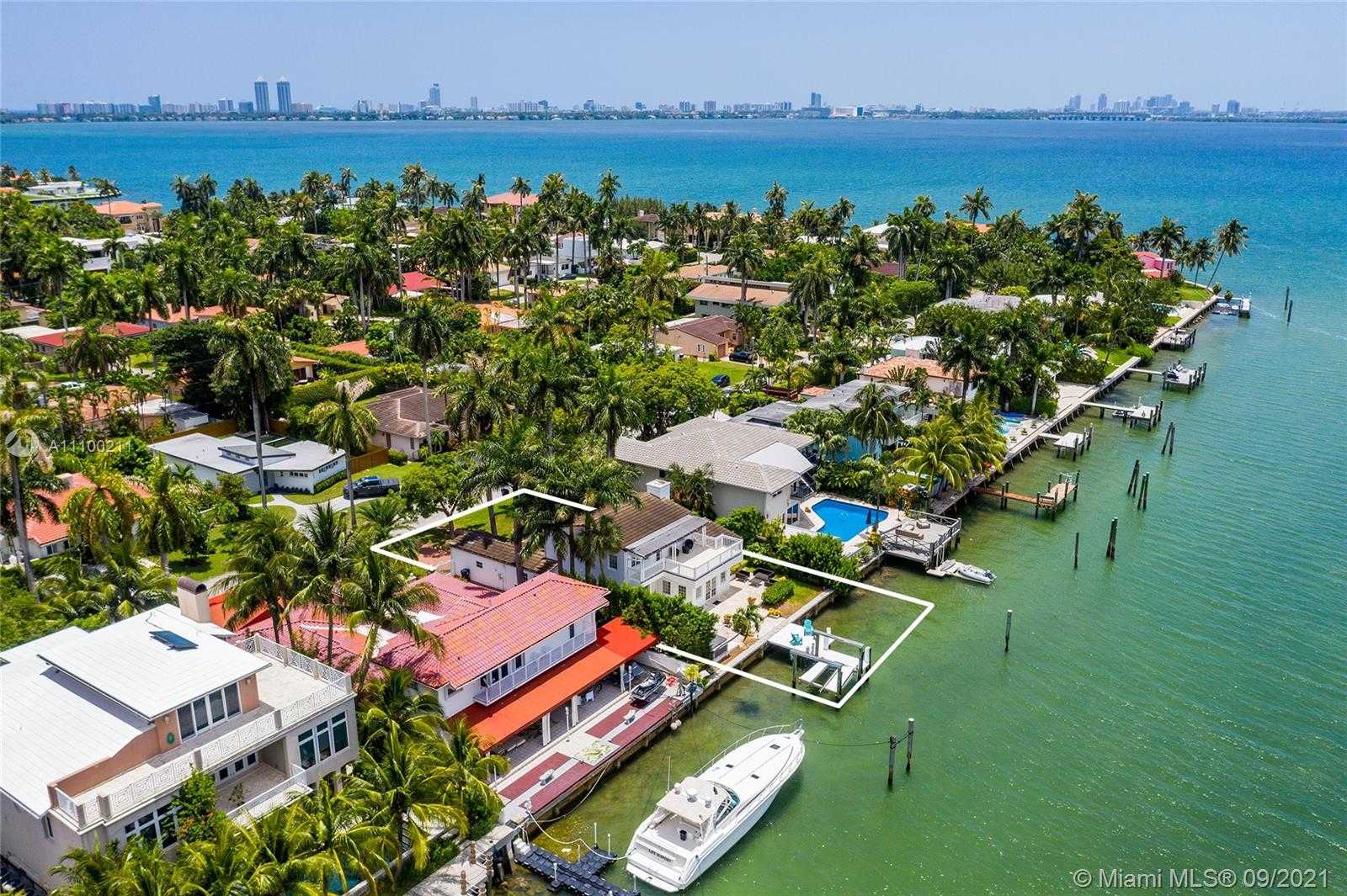 Small Image of 7530 MIAMI VIEW DR, North Bay Village Number 4